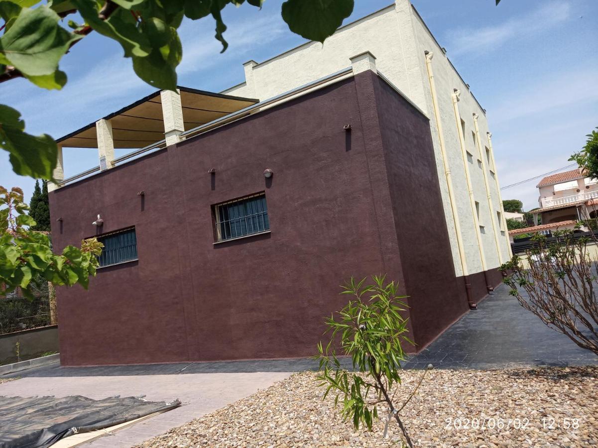 Villa Txalet Ra Frente Al Mar Calafell Exterior foto